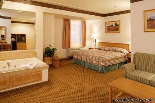 Hotel The At Rolling Hills Casino & 3*