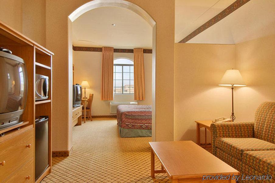 Hotel The At Rolling Hills Casino &