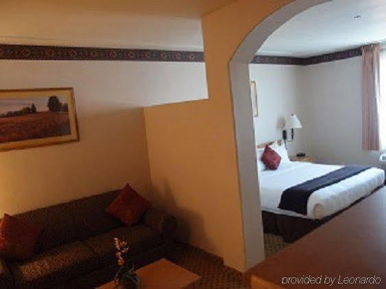 The At Rolling Hills Casino & Hotel